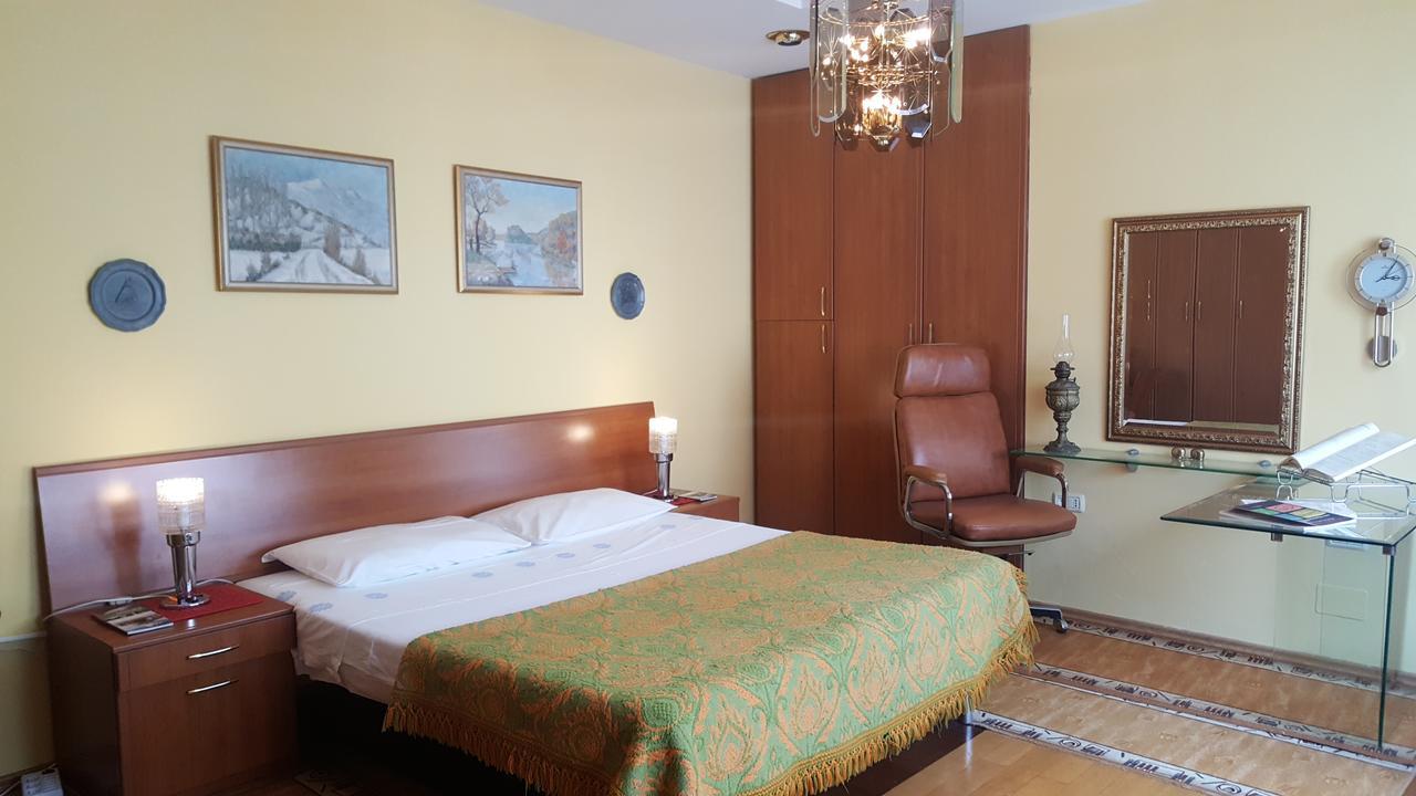 The Blacksmith'S Guesthouse ชโคเดอร์ ภายนอก รูปภาพ